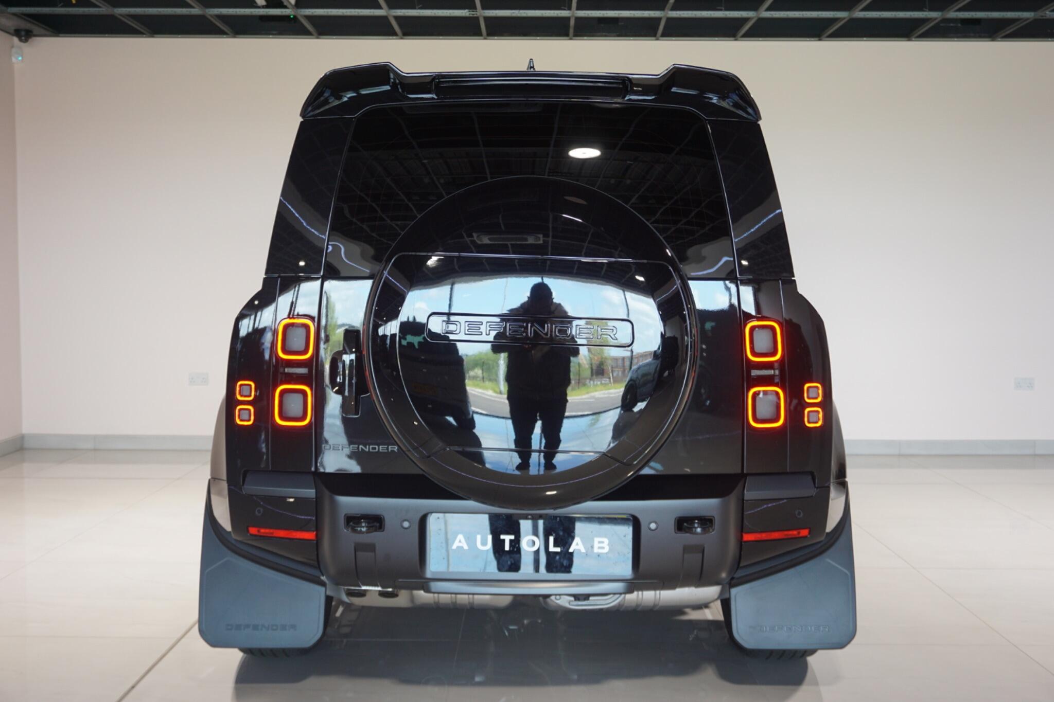 Land Rover Defender 110 3.0 D350 MHEV X-Dynamic HSE Hard Top SUV 5dr Diesel Auto 4WD MWB Euro 6 (s/s) (350 ps)